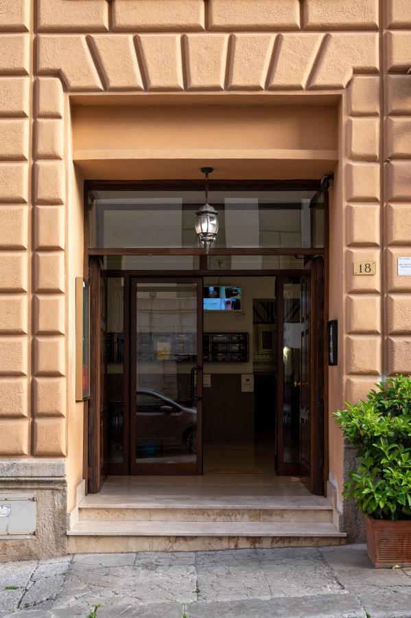 The Door Apartment Палермо Экстерьер фото